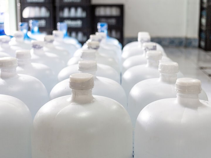 Re-packing& Customized Label